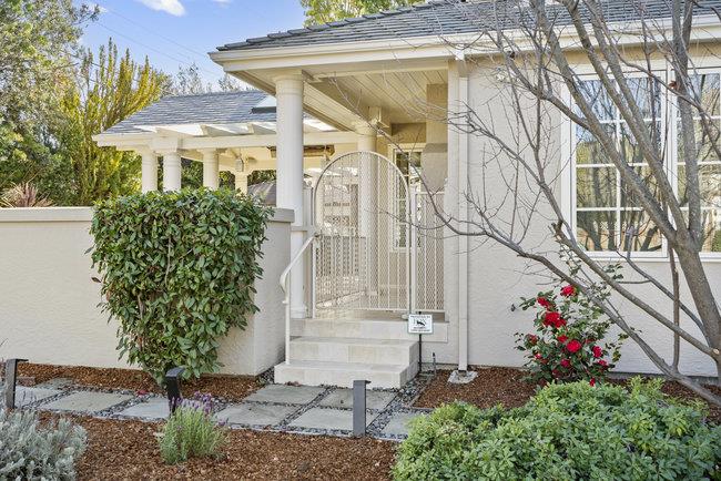 702 Rosewood Drive
