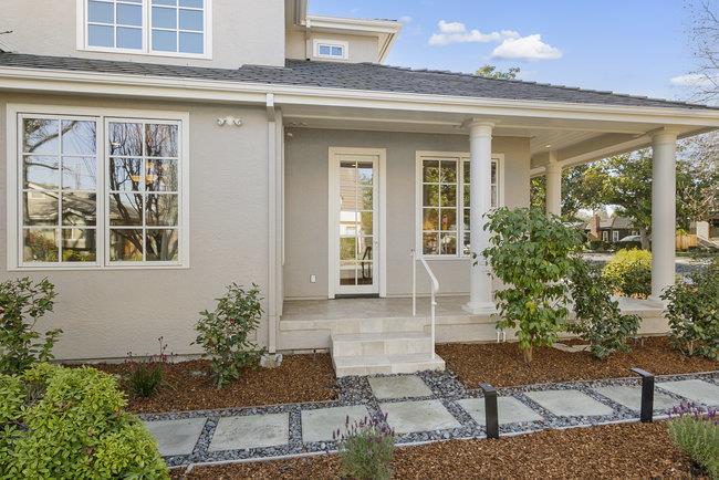 702 Rosewood Drive