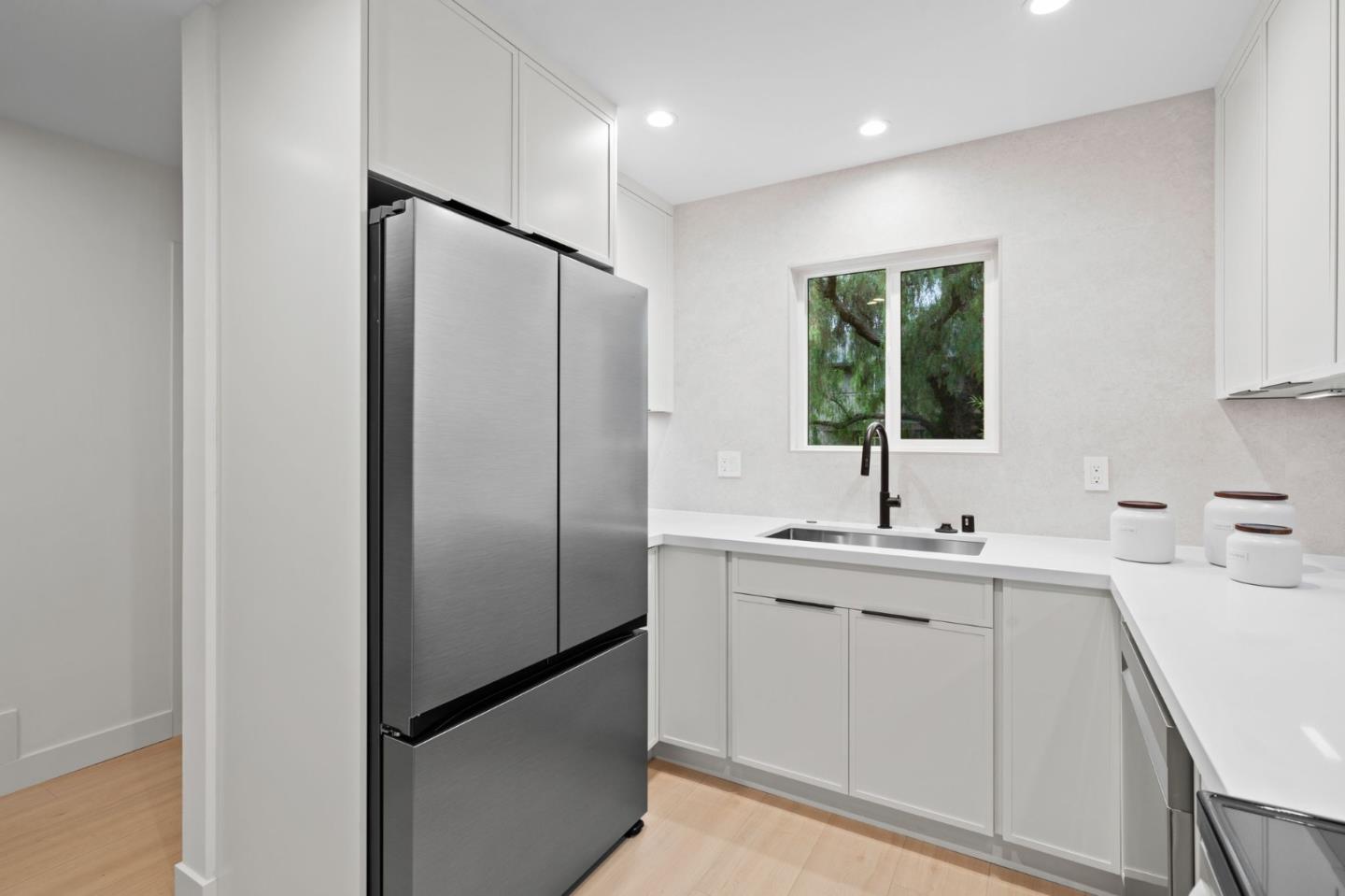 1947 San Luis AVE 1