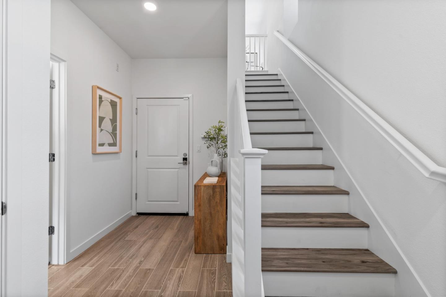 3908 Degree LN