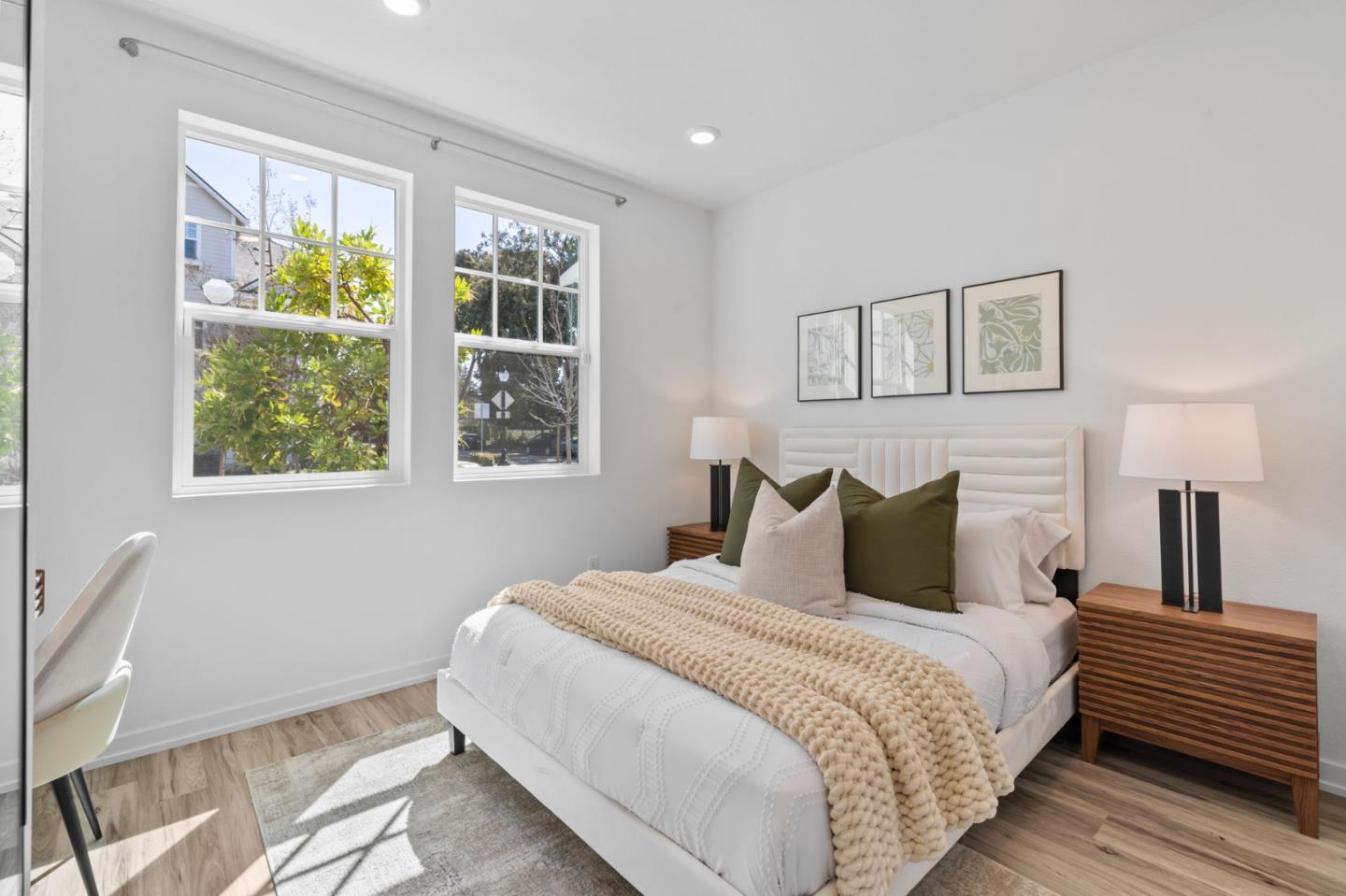 3908 Degree LN