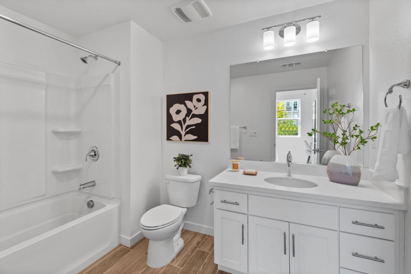 3908 Degree LN