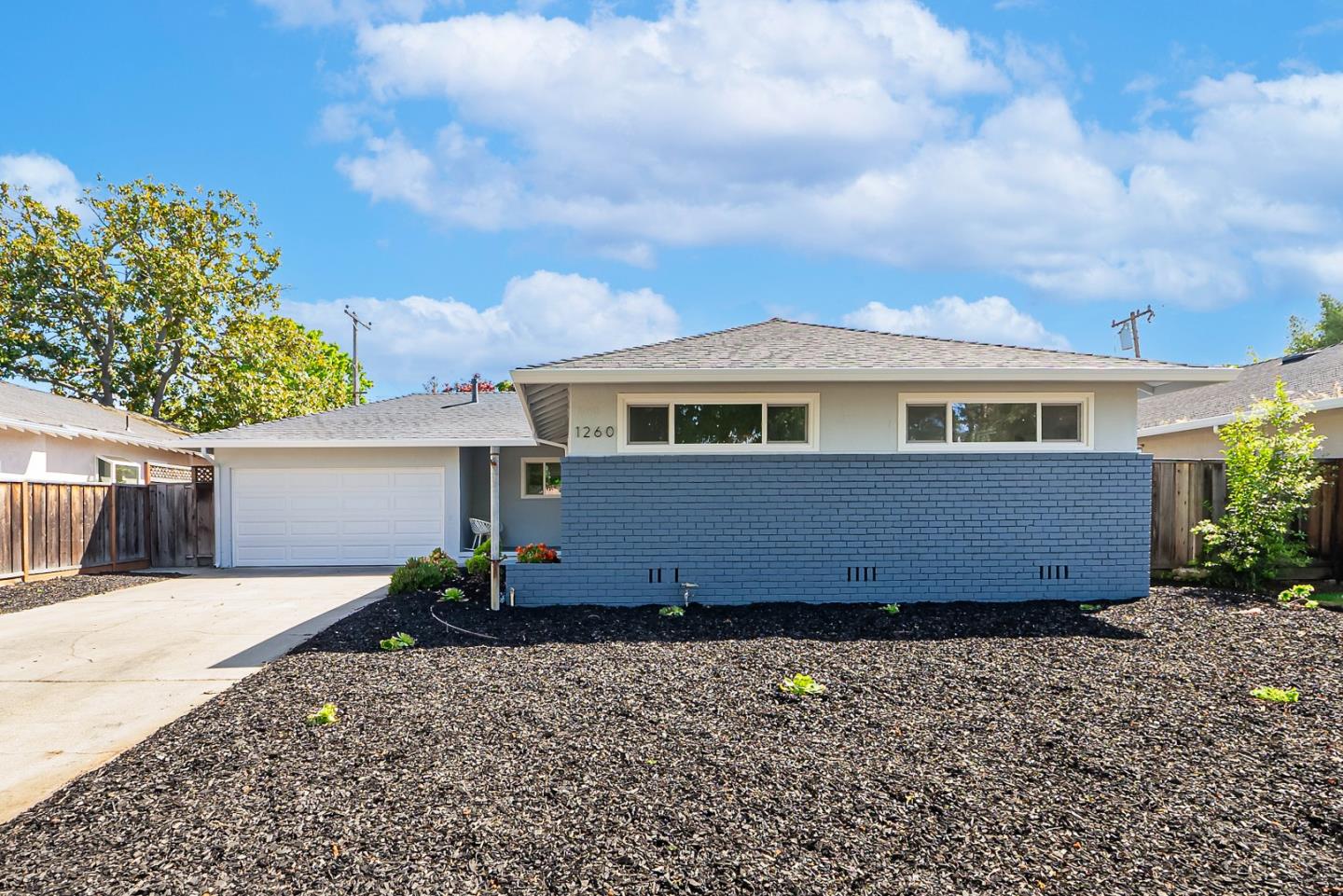 1260 Heatherstone Way