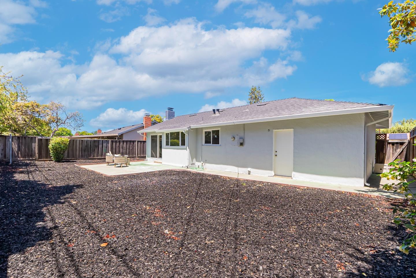 1260 Heatherstone Way
