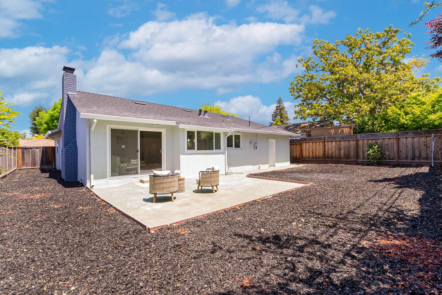 1260 Heatherstone Way