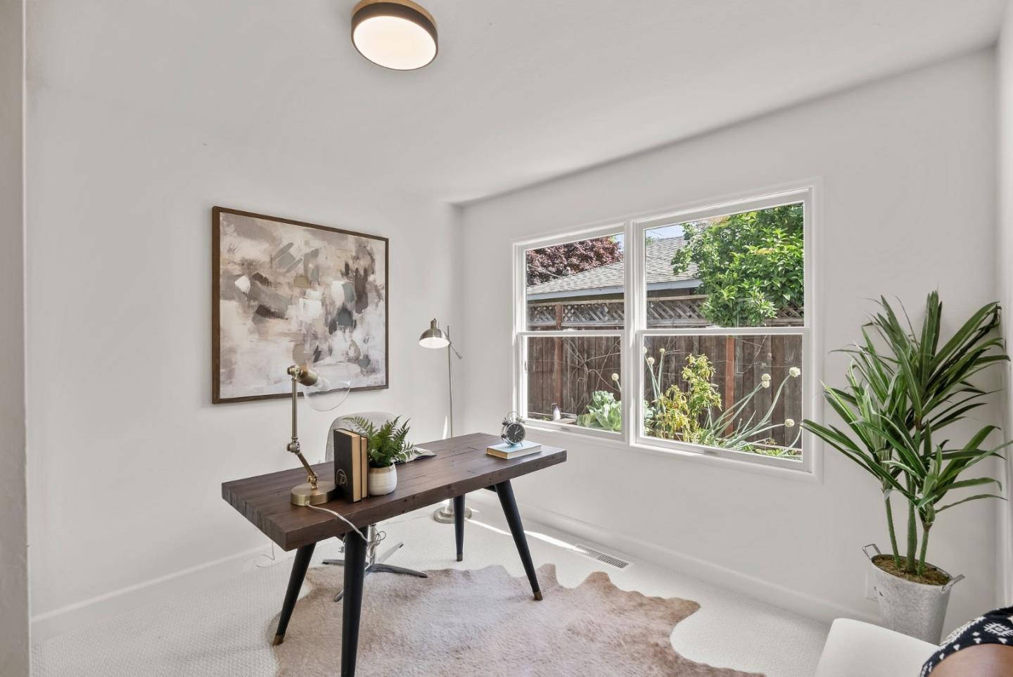 1465 Bonita AVE
