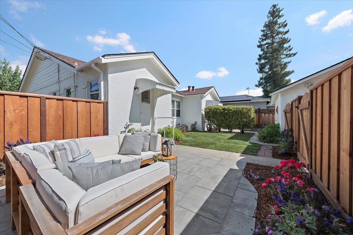 495 Pettis Avenue
