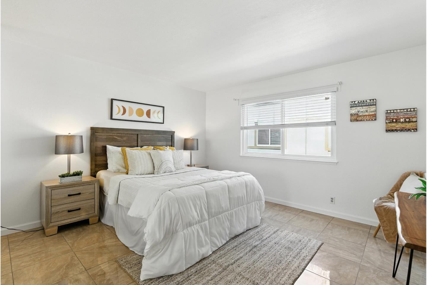 2454 West Bayshore Road 7