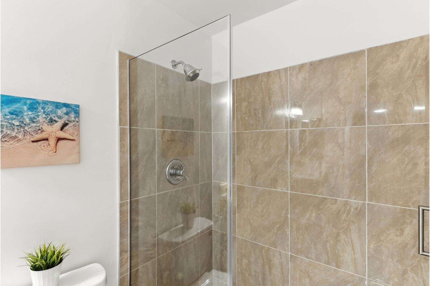2454 West Bayshore Road 7