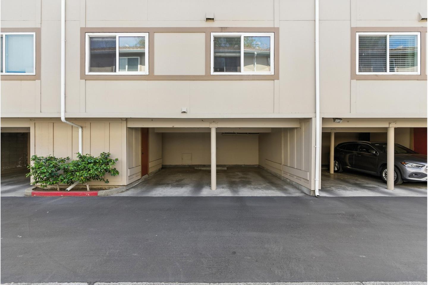 2454 West Bayshore Road 7