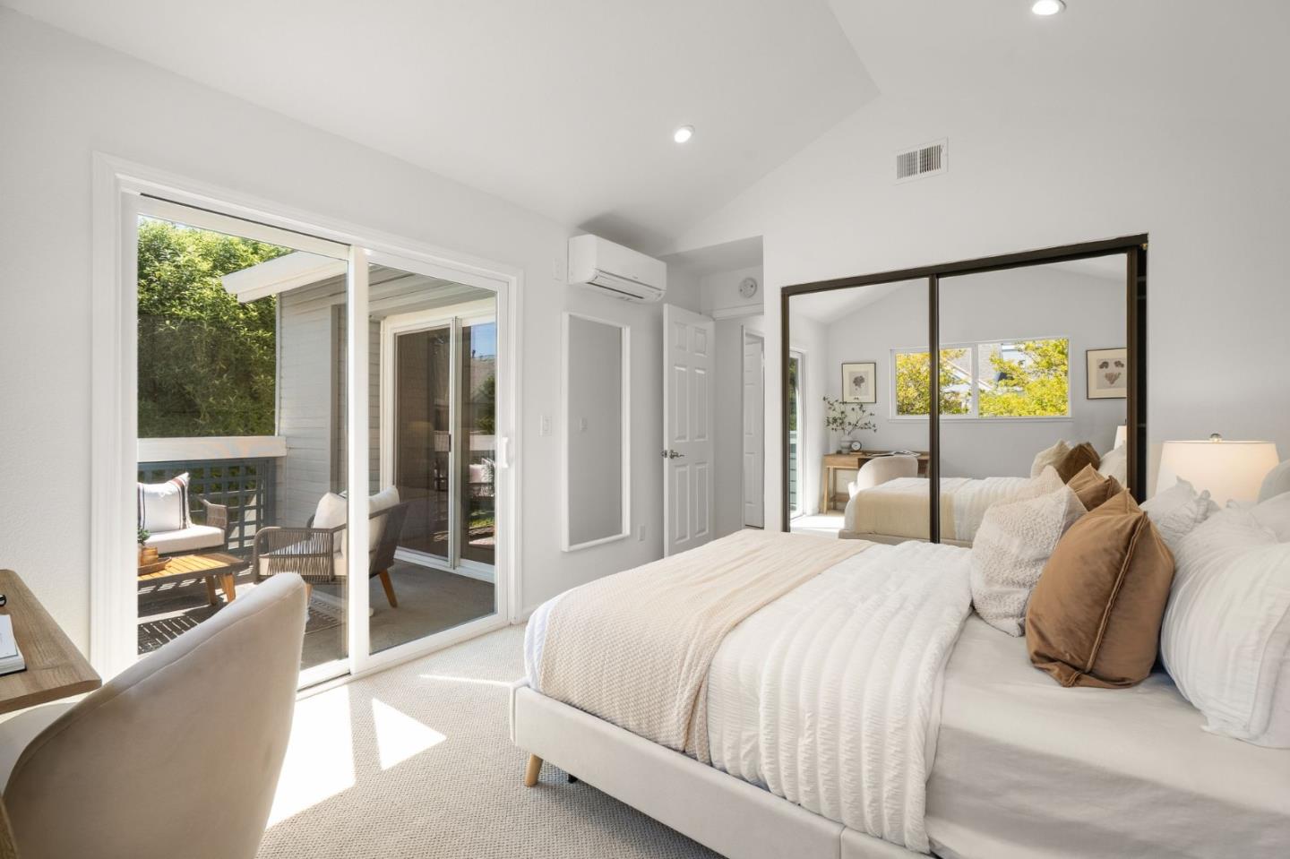 462 Mountain Laurel Court