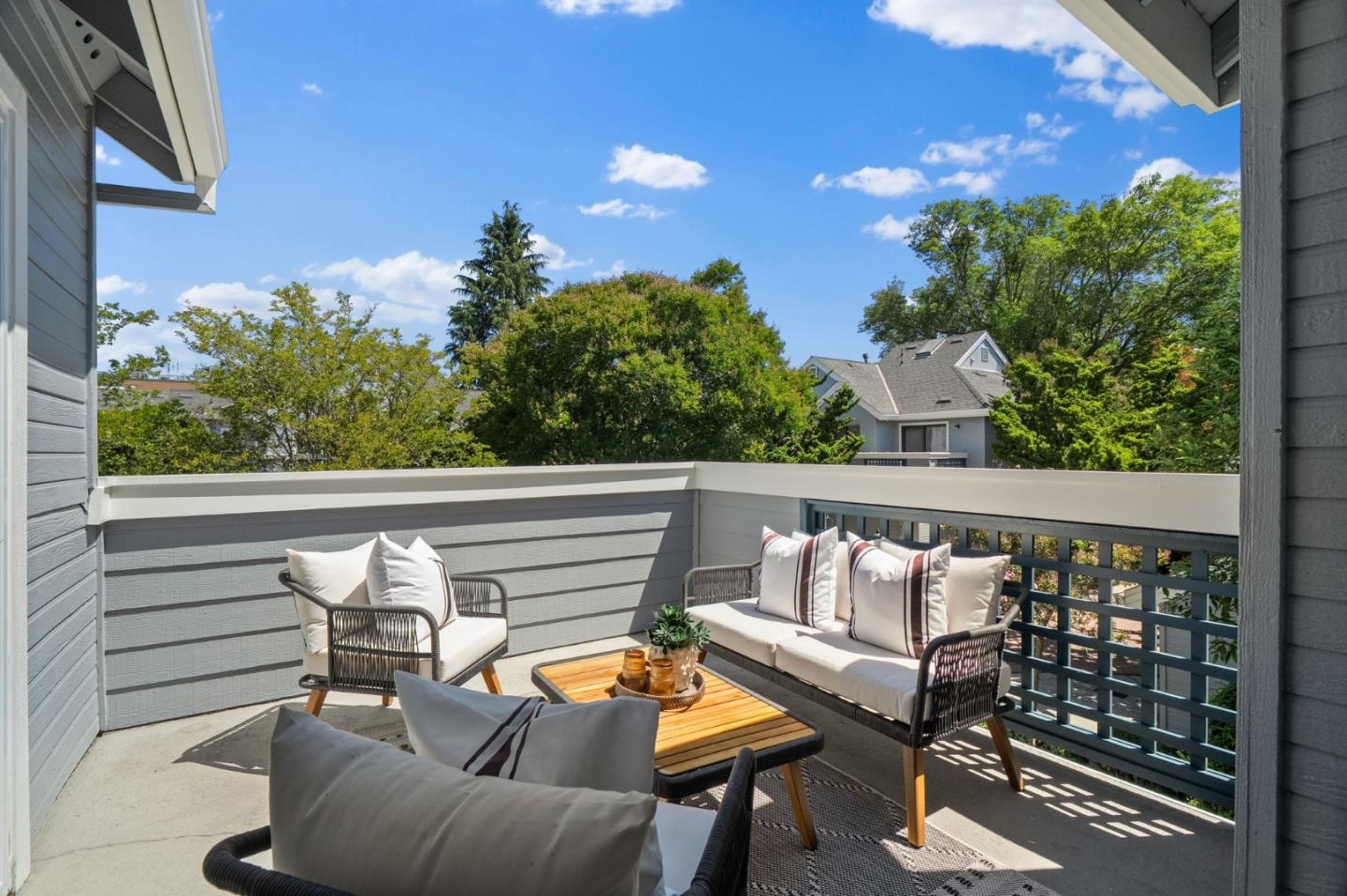 462 Mountain Laurel Court