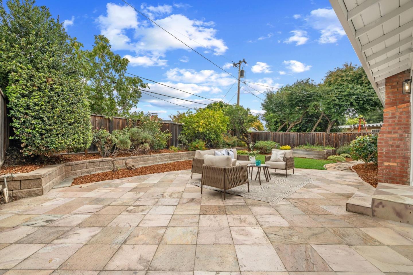 5177 Englewood Drive