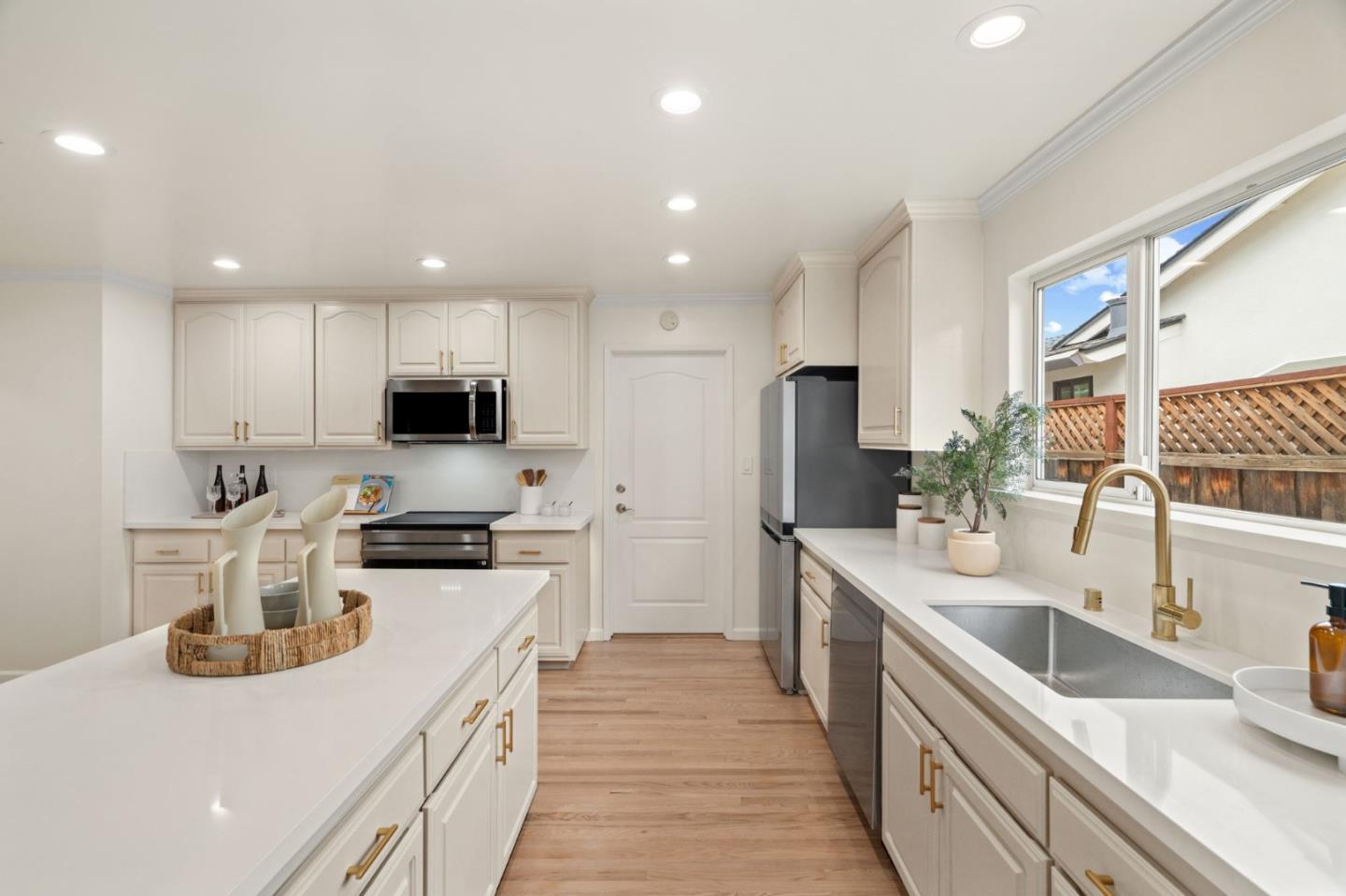 5177 Englewood Drive