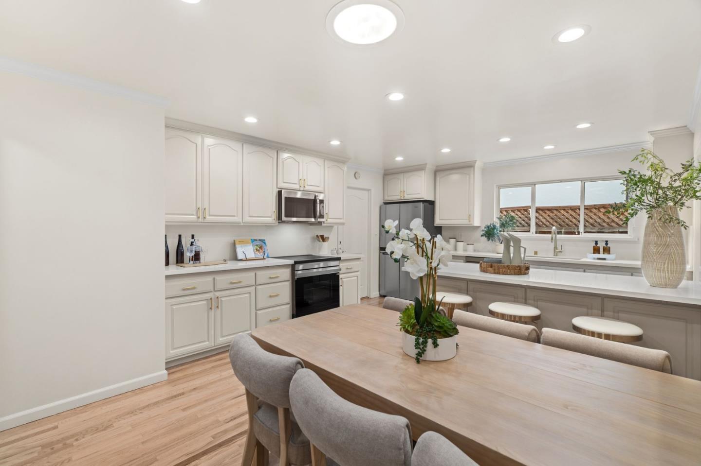 5177 Englewood Drive