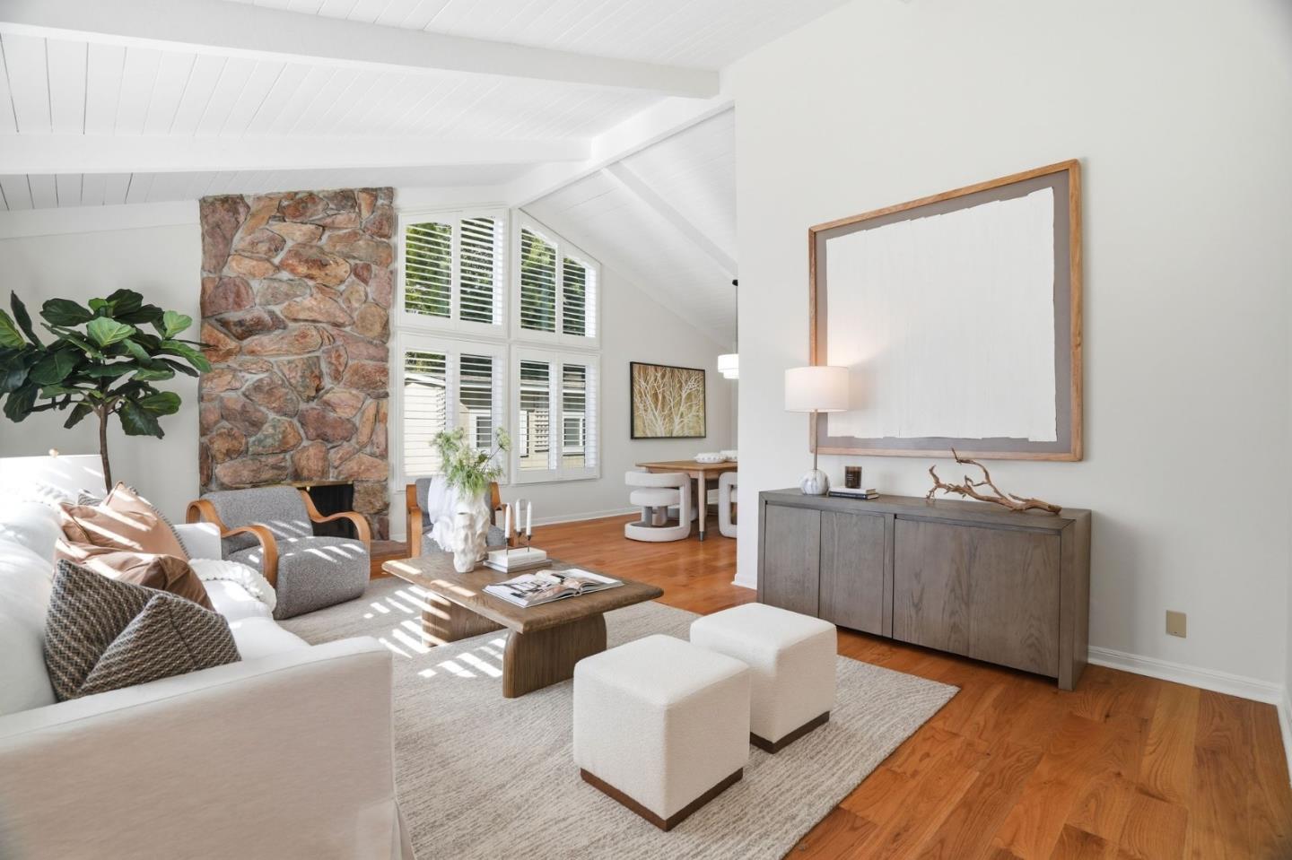 1315 Bright Oaks Court