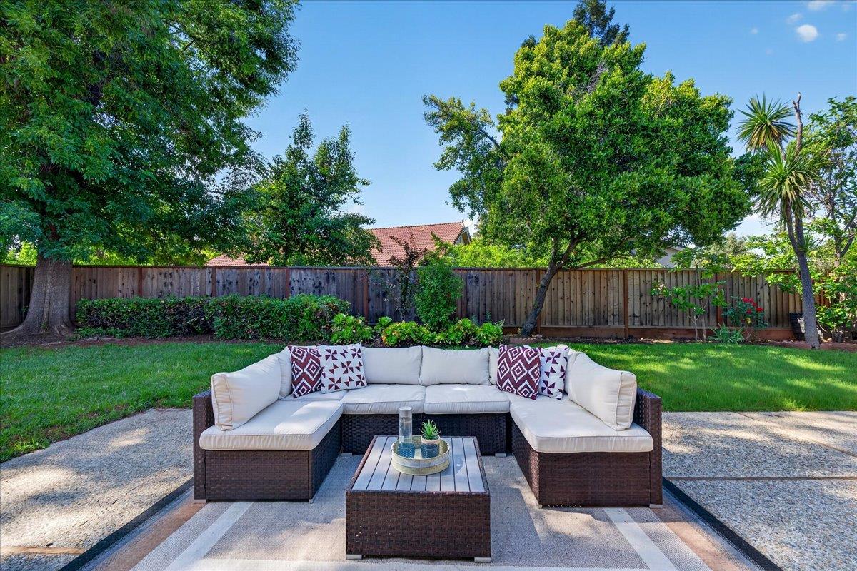 1113 McIntosh Creek Drive