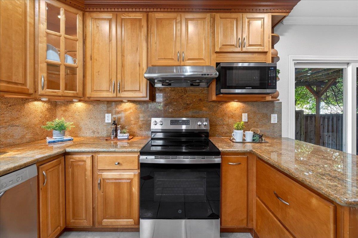 1113 McIntosh Creek Drive