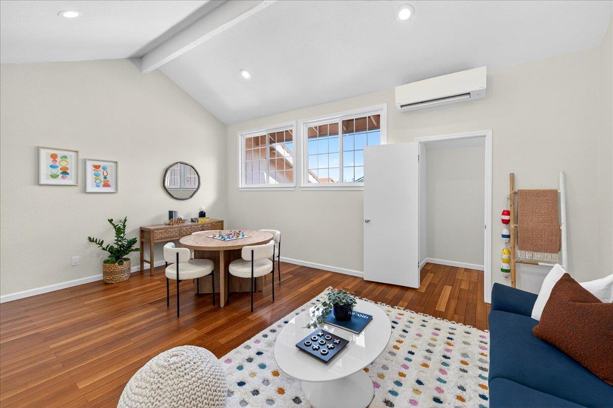 1113 McIntosh Creek Drive