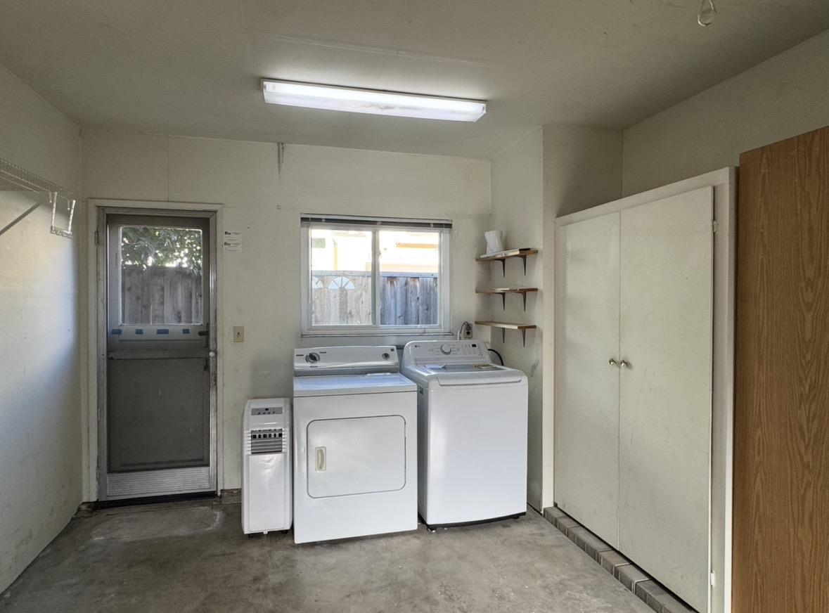 123 Evandale Avenue B