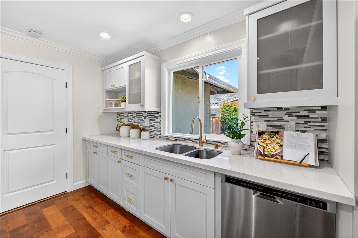 6698 Mt Forest Drive