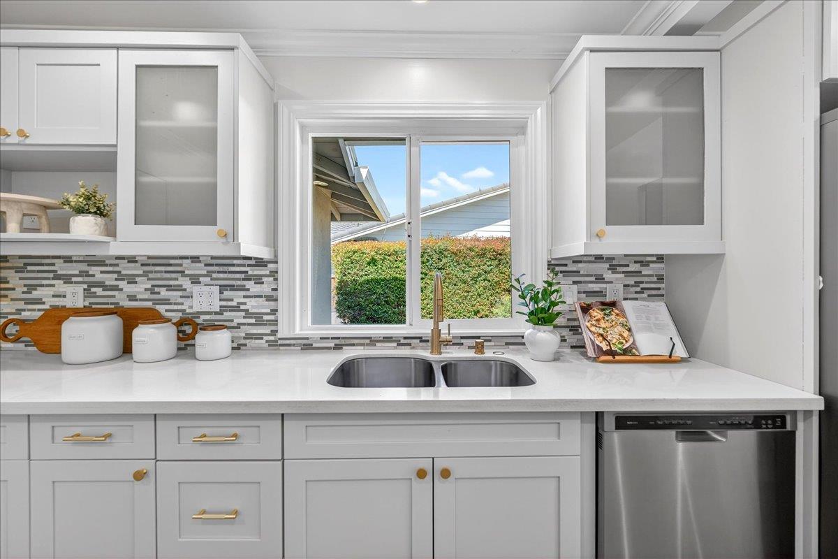 6698 Mt Forest Drive