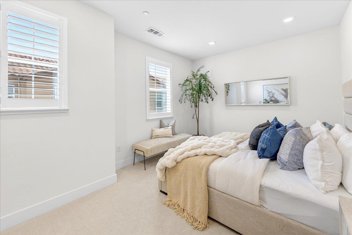 1340 Civic Center Drive 4