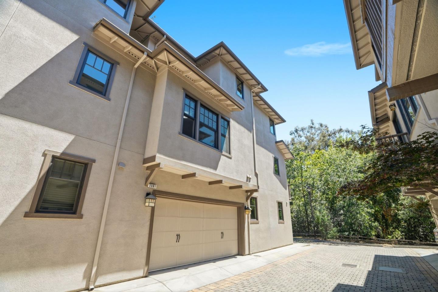7201 Mockingbird PL