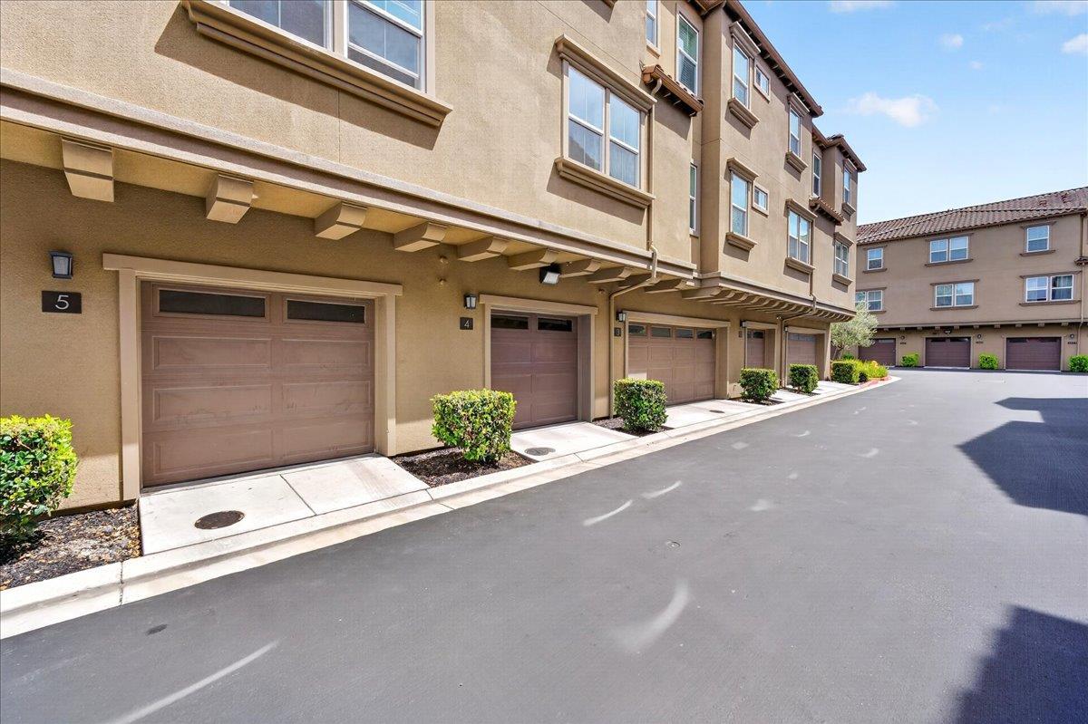 1340 Civic Center Drive 4