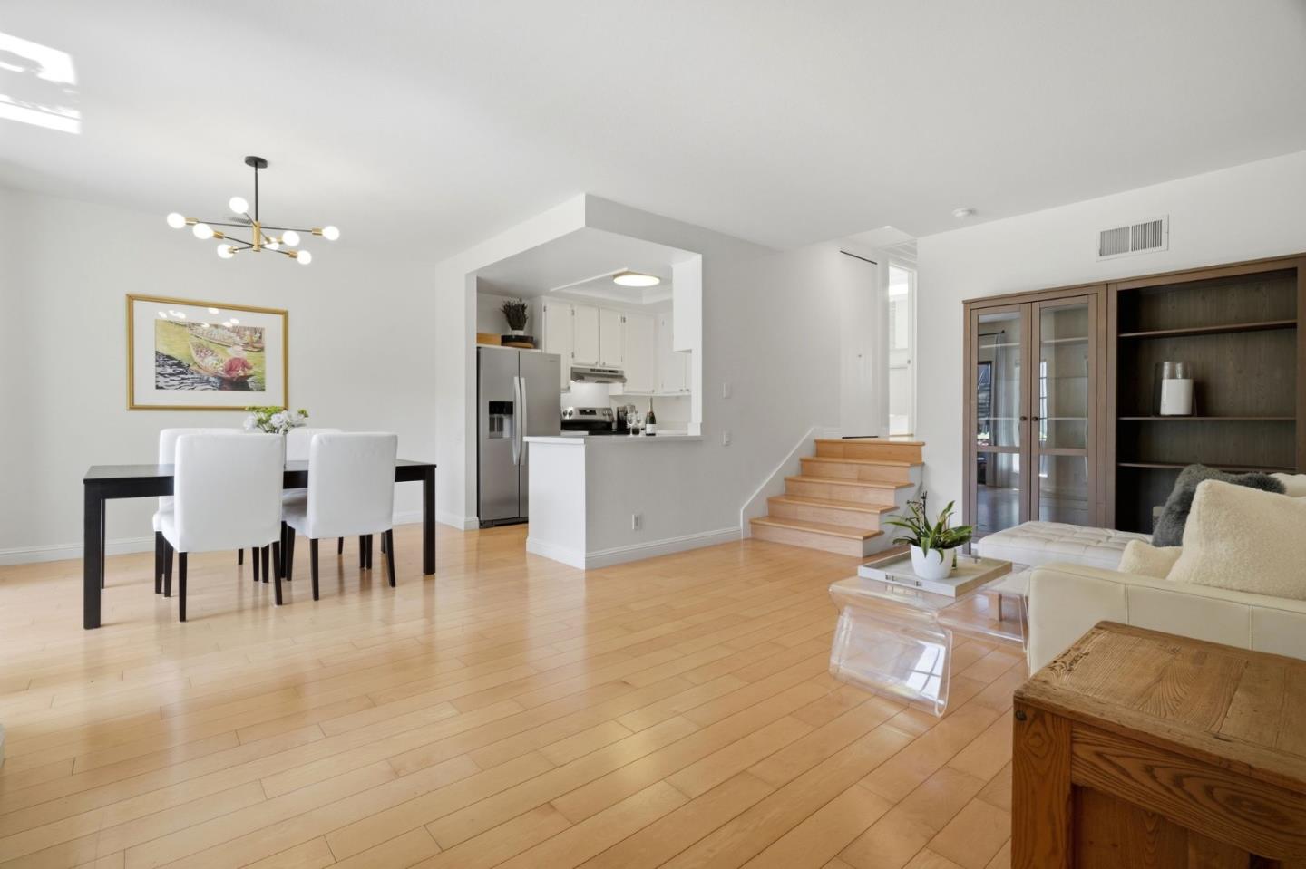 473 Costa Mesa TER C