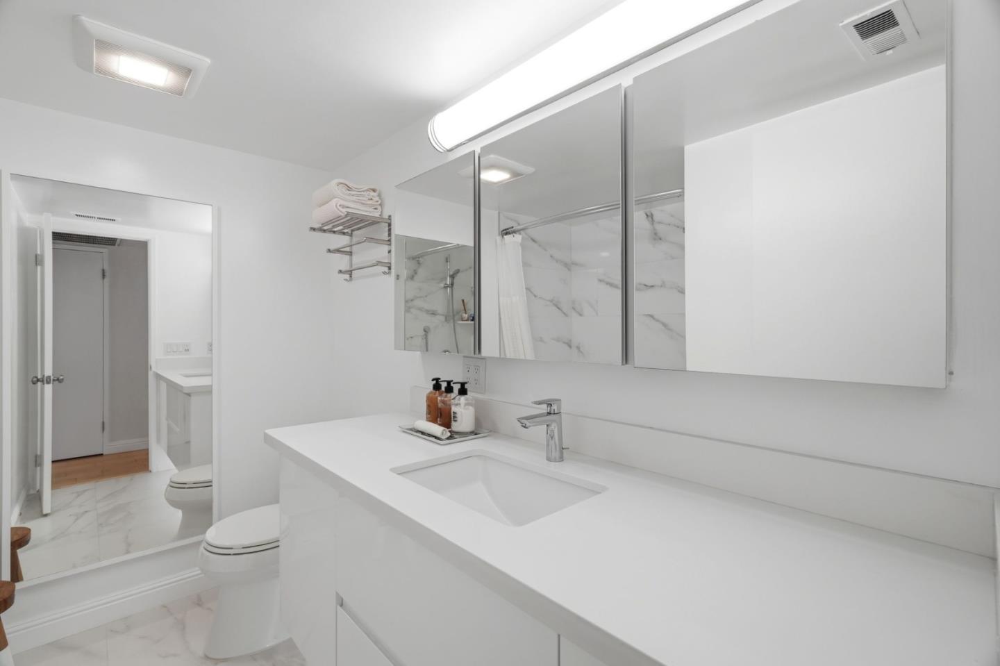 473 Costa Mesa TER C
