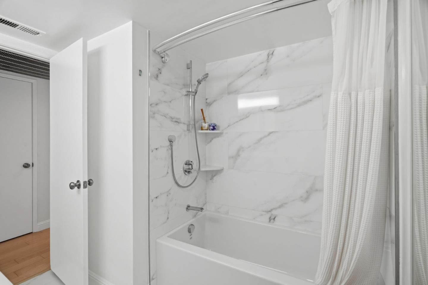 473 Costa Mesa TER C