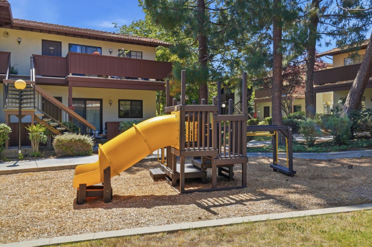 473 Costa Mesa TER C