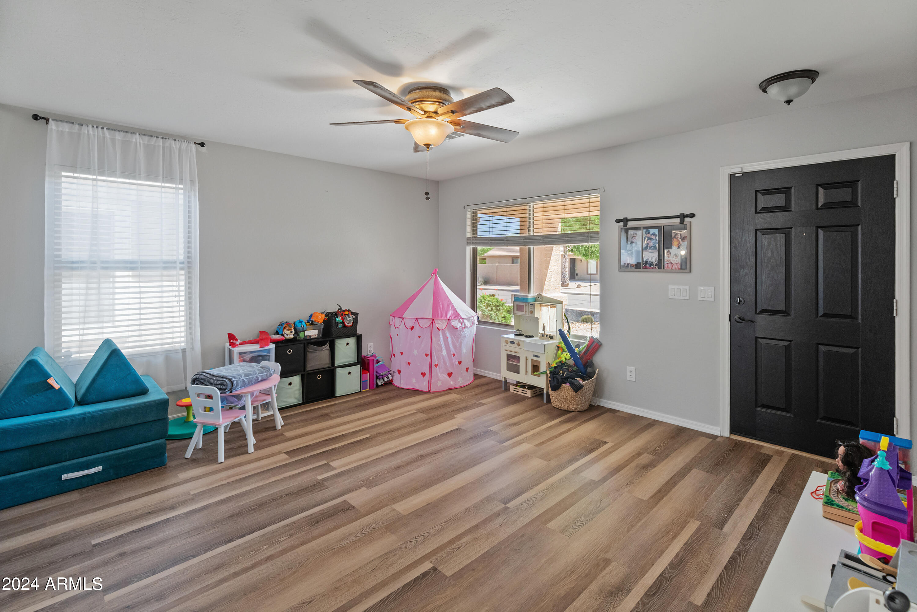 16526 W COTTONWOOD Street