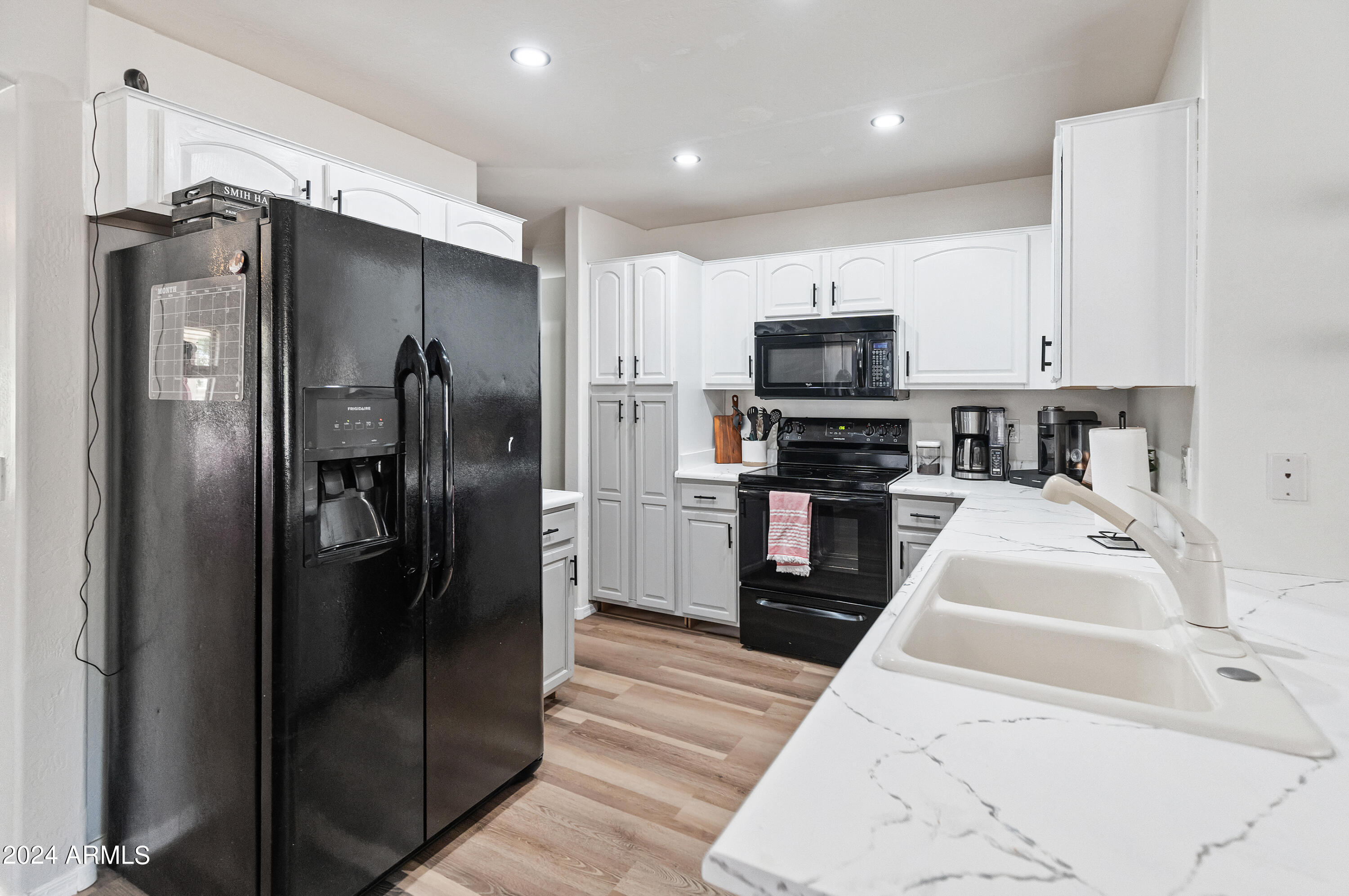 16526 W COTTONWOOD Street