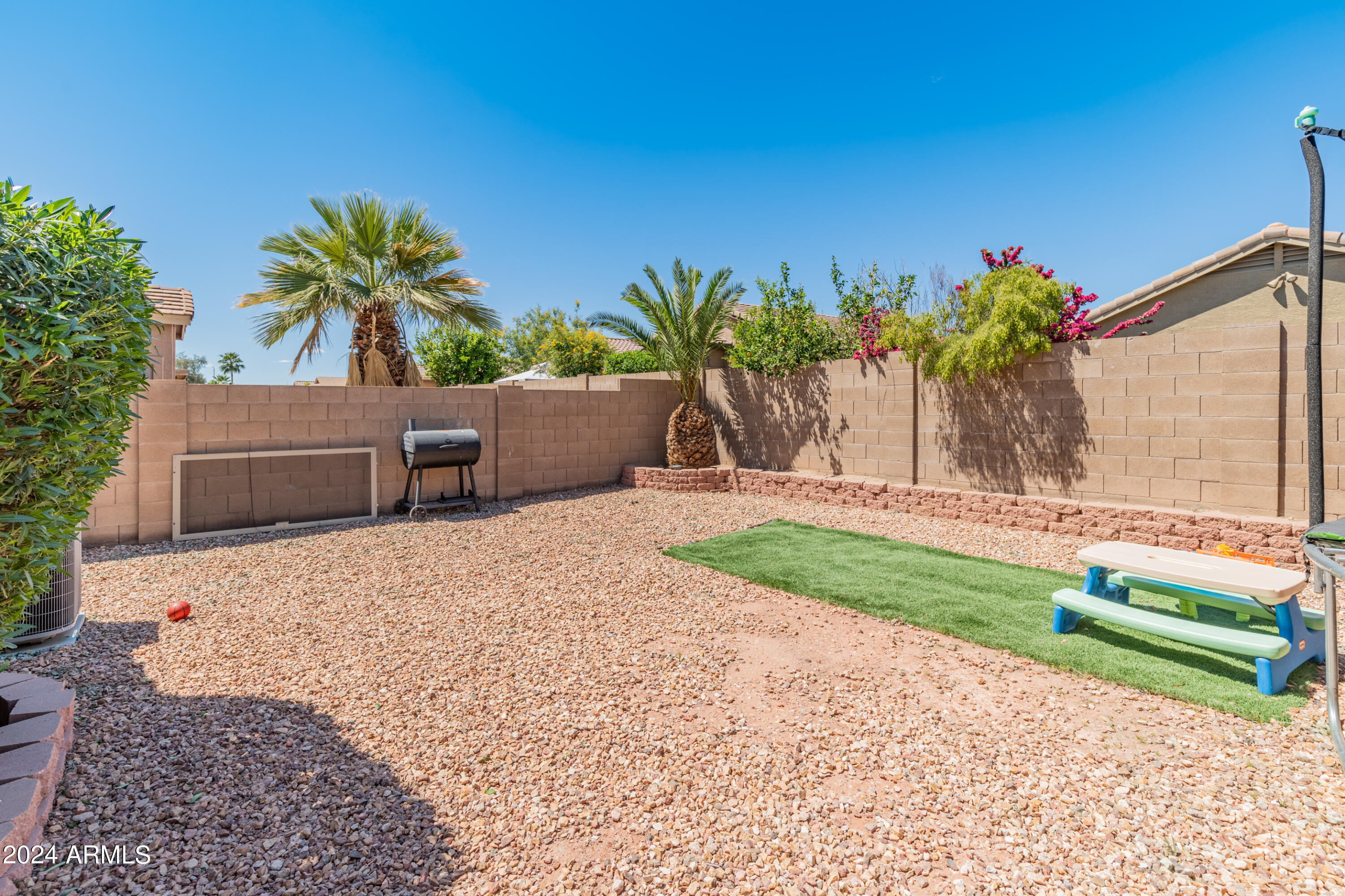 16526 W COTTONWOOD Street