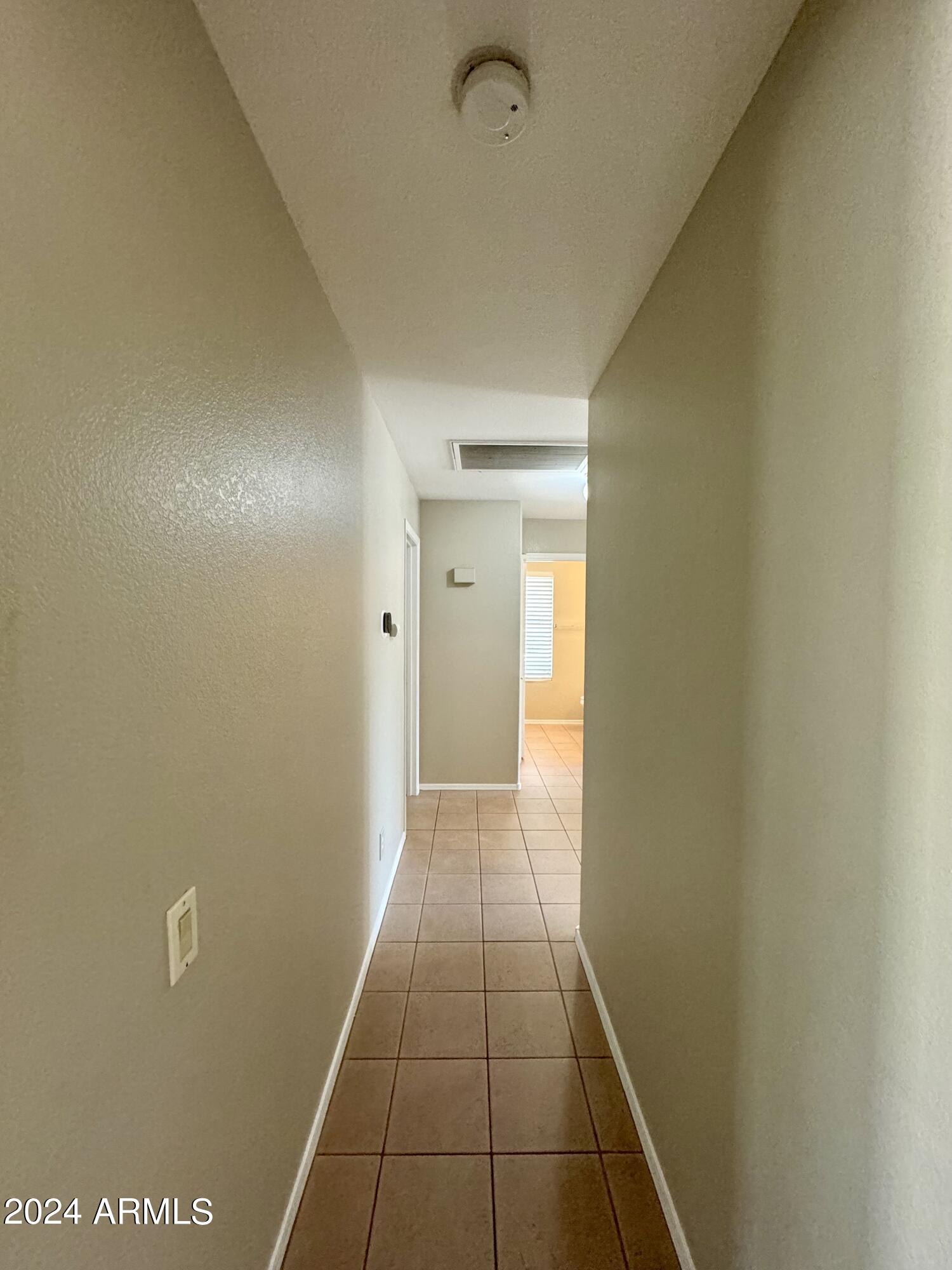 3228 N PINNULE