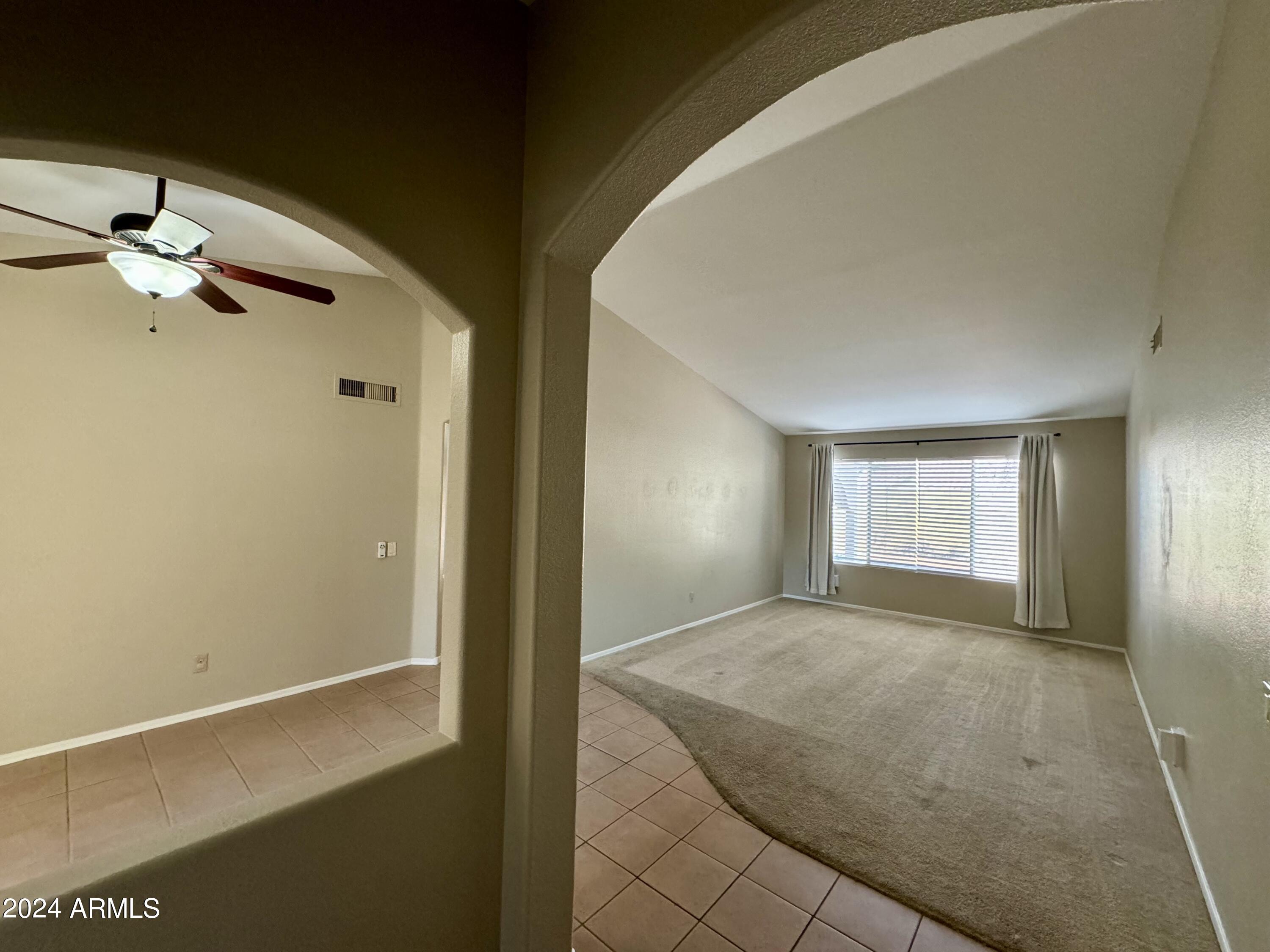3228 N PINNULE