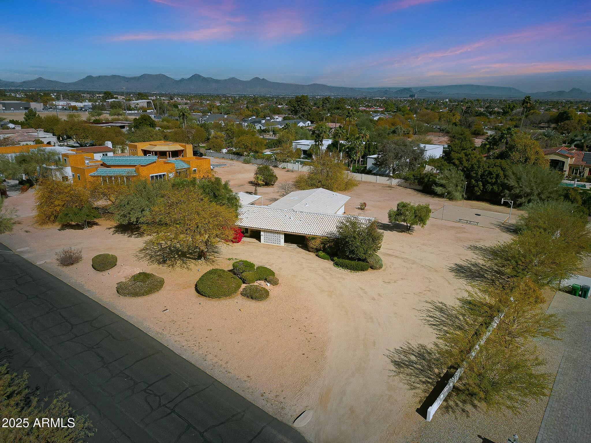 5539 N 68TH Place