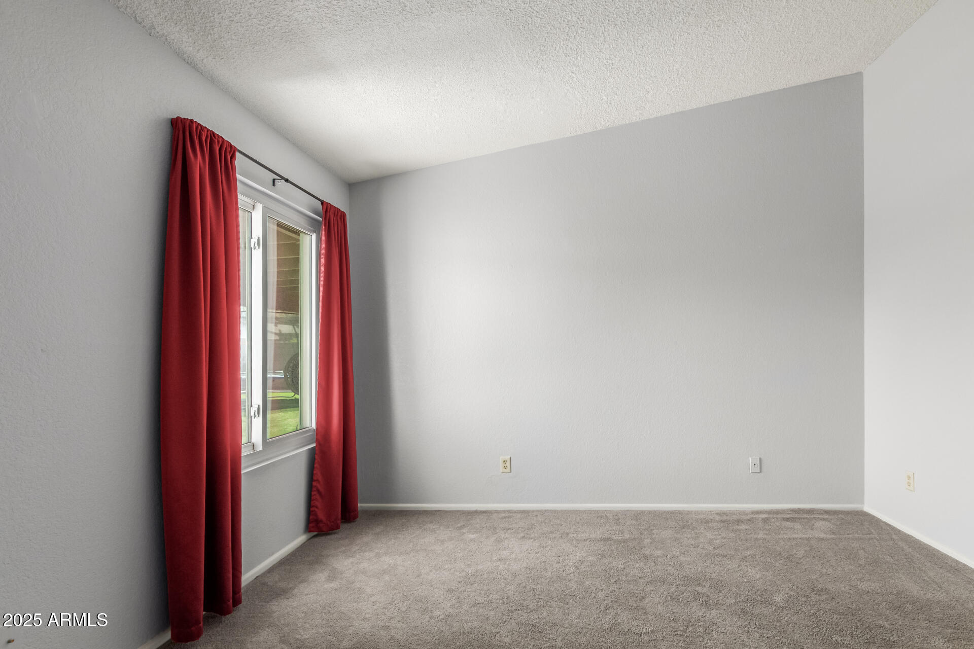 6413 W MONTE CRISTO Avenue