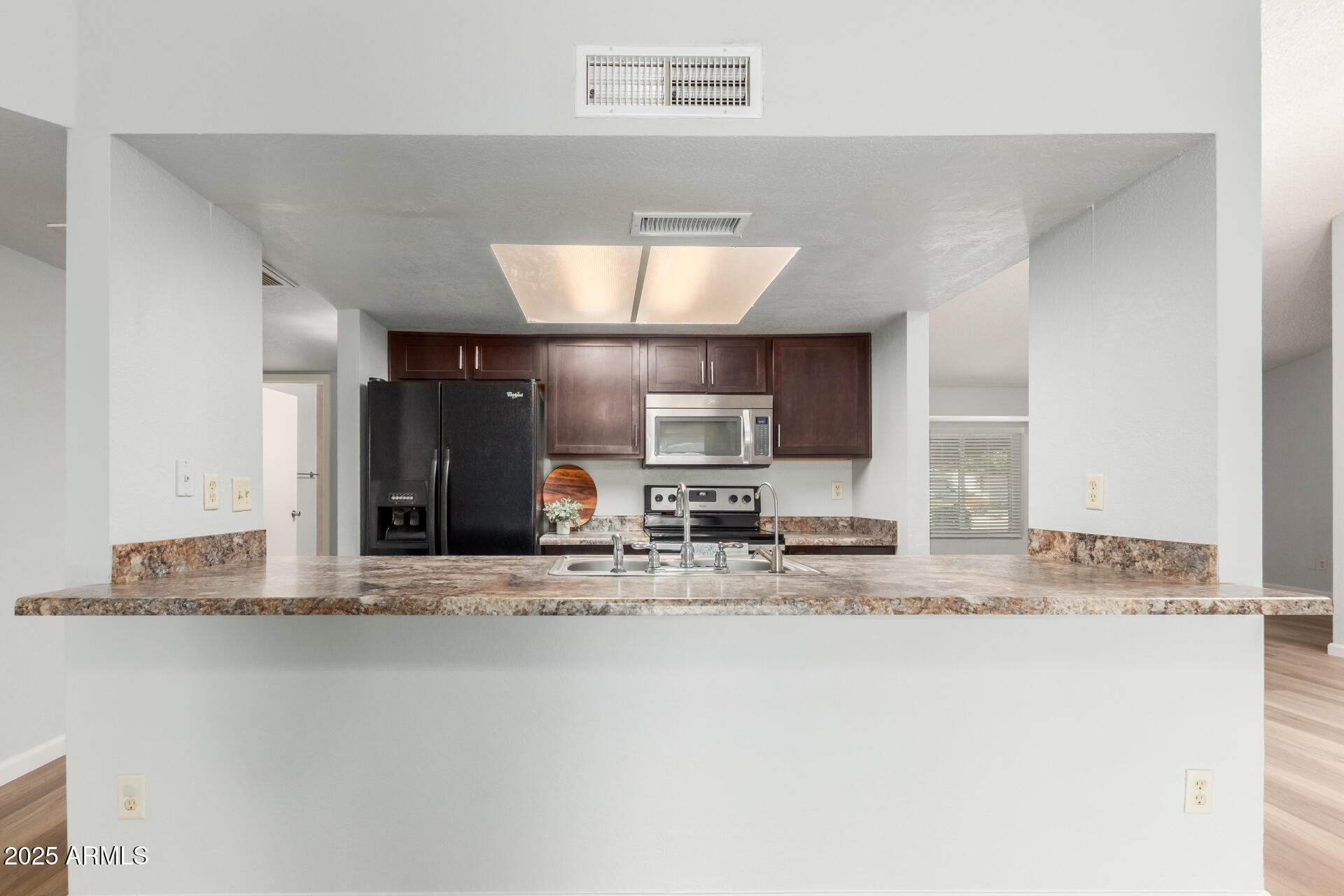 6413 W MONTE CRISTO Avenue