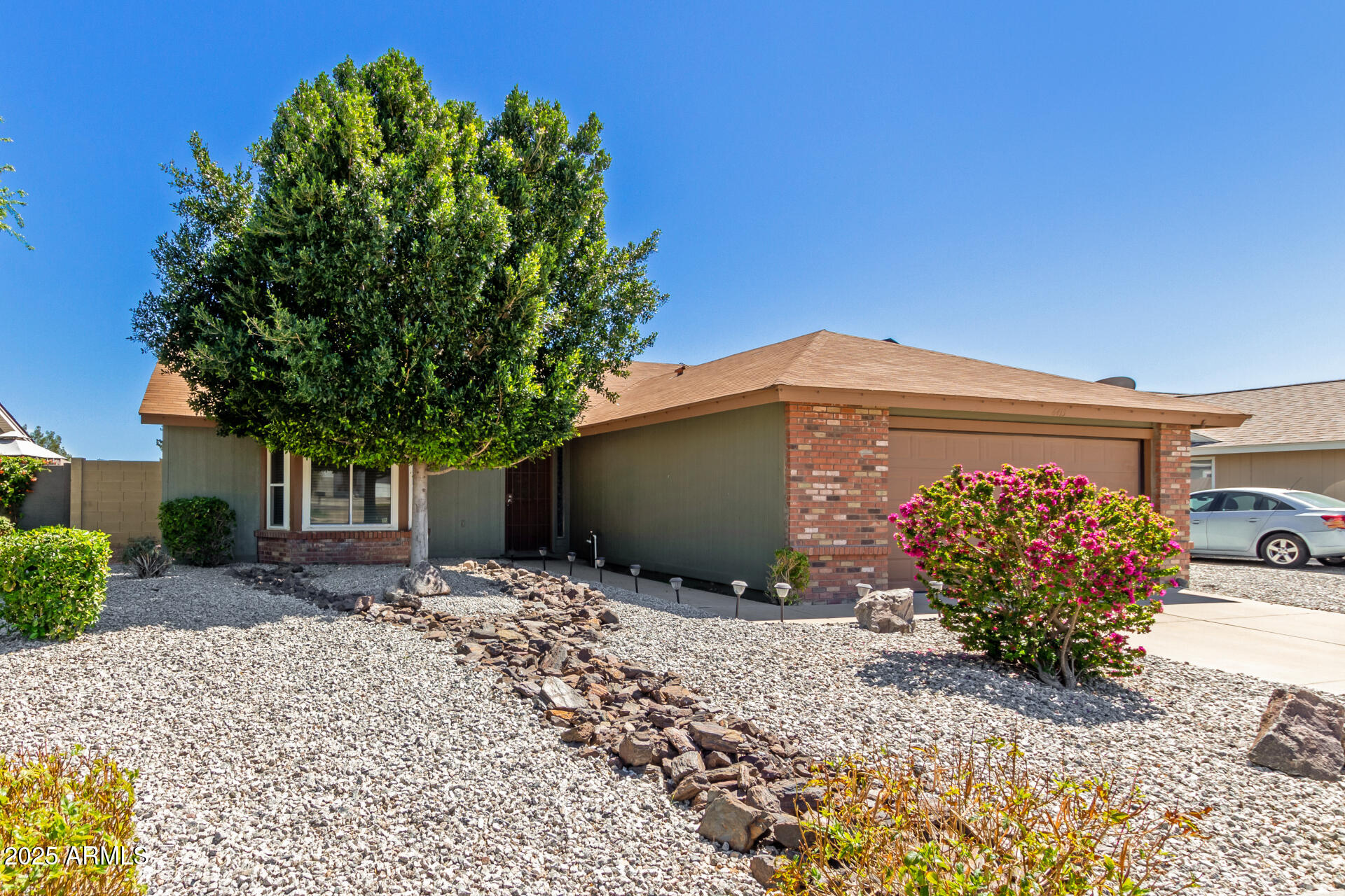 6413 W MONTE CRISTO Avenue