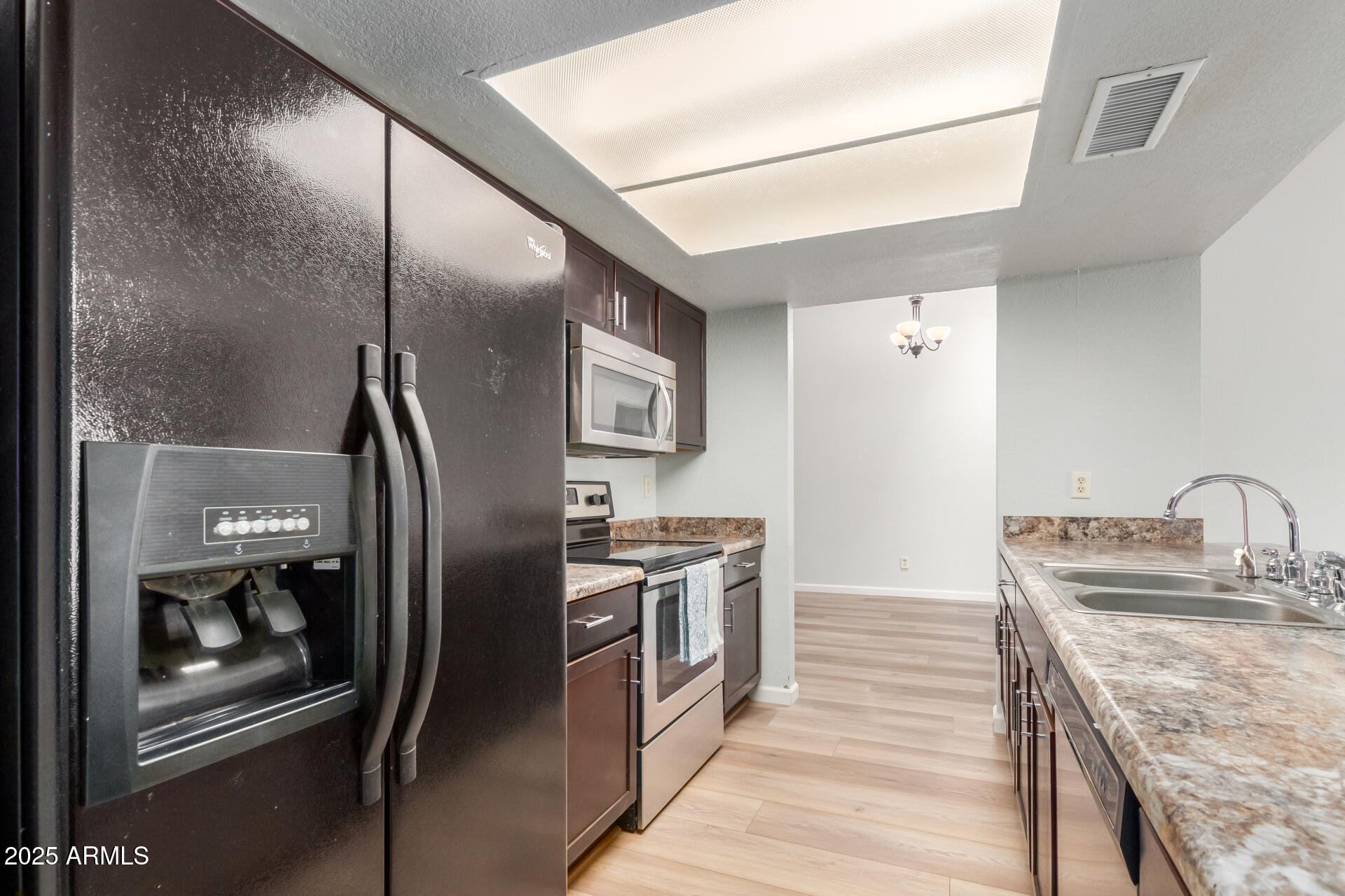 6413 W MONTE CRISTO Avenue