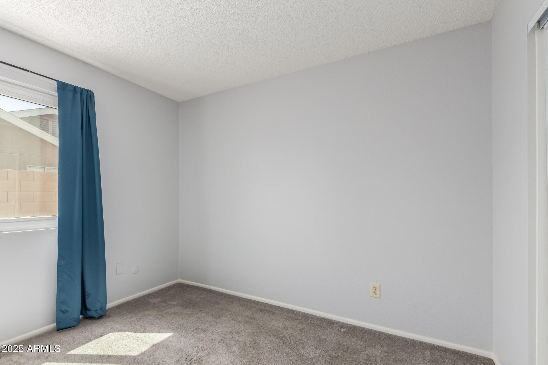 6413 W MONTE CRISTO Avenue