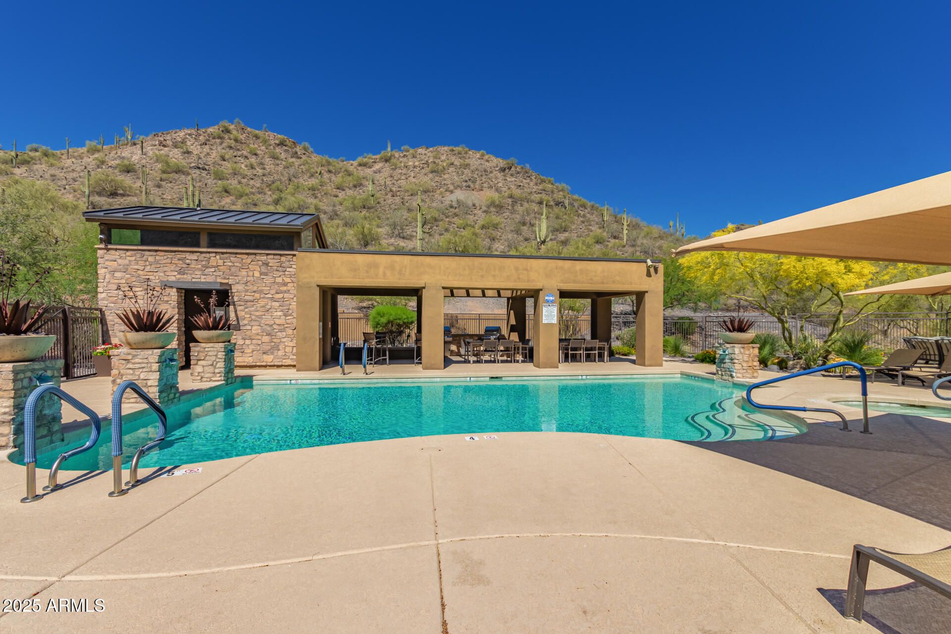 36600 N CAVE CREEK Road Unit: C7