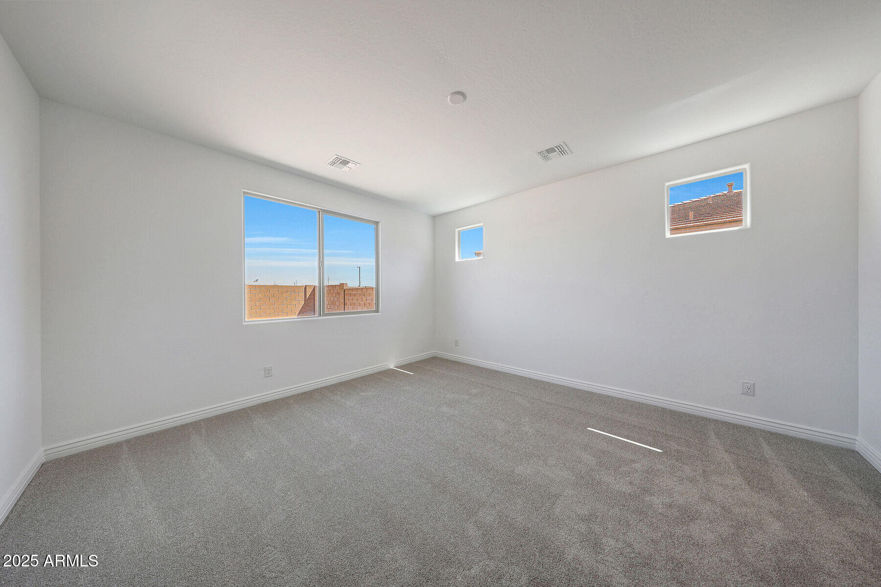 14766 W HONEYSUCKLE Drive