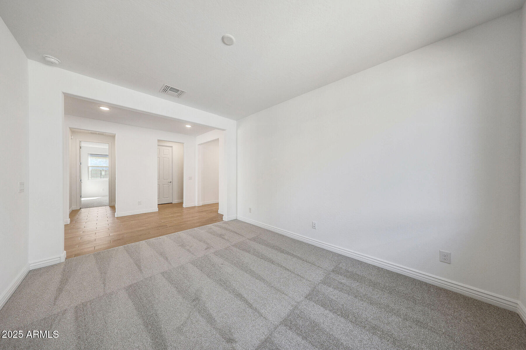 14766 W HONEYSUCKLE Drive