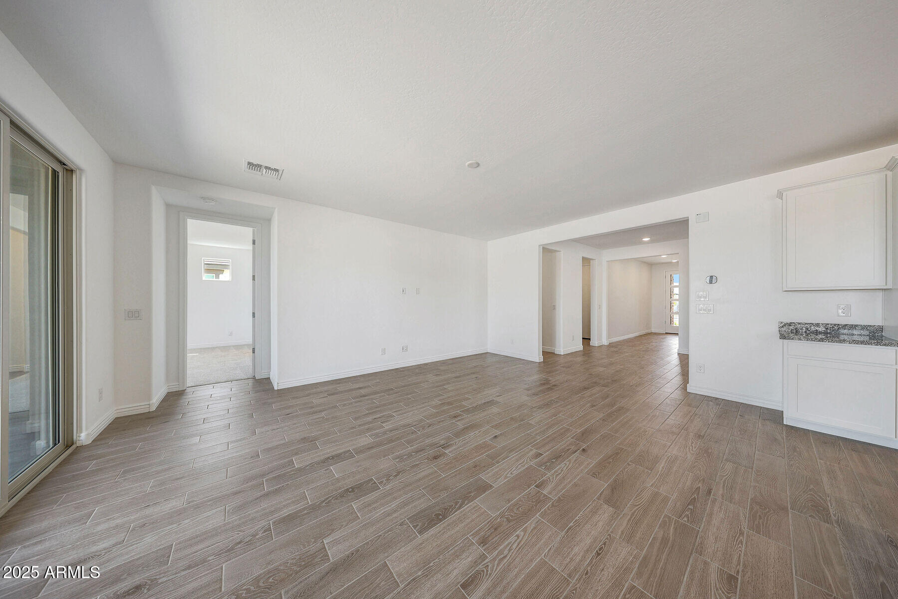 14766 W HONEYSUCKLE Drive