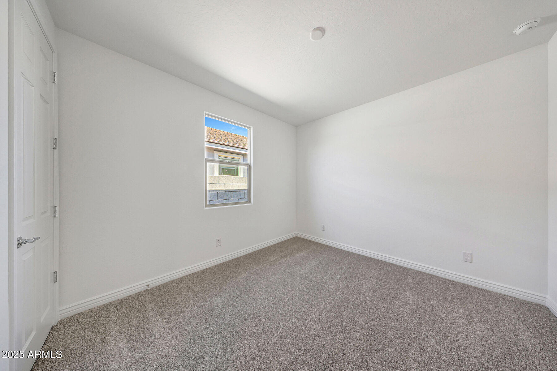 14766 W HONEYSUCKLE Drive