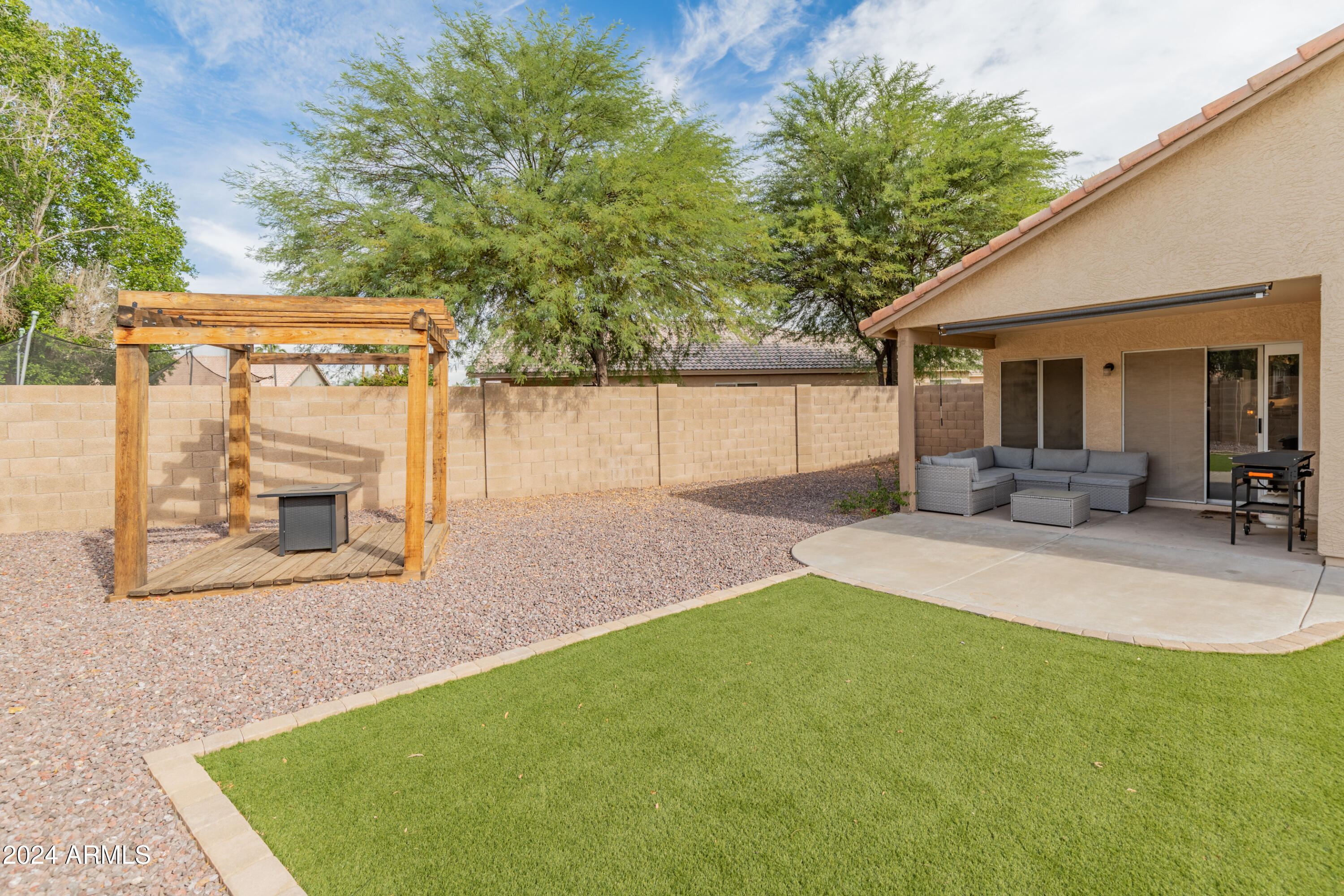 10226 N 93RD Drive